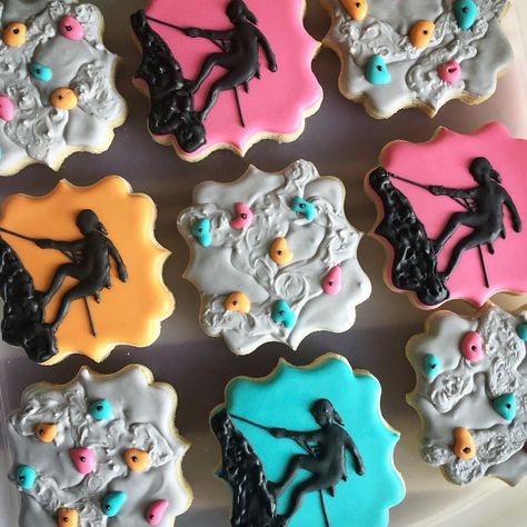 Rock Climbing Cookies Decorated, Rock Climbing Cookies, Climbing Gym Birthday Party, Rock Climbing Cupcakes, Rock Climbing Party Cake, Rock Climbing Party Invitations, Rock Climbing Birthday Party, Birthday Rocks, Rock Climbing Birthday