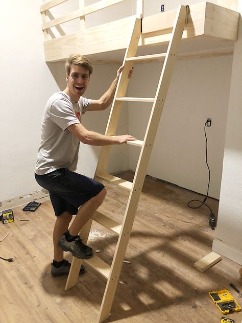 DIY Loft Bed - Jenna Sue Design Blog Loft Bed Ladder Diy, Diy Bunk Ladder, Loft Bed Built Into Wall, Loft Bed Ladder Ideas, Loft Bed Ladder, Diy Loft Ladder, Build A Loft, Cama Closet, Build A Loft Bed