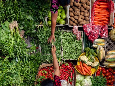 Children Are Receiving Prescriptions for Fresh Fruit and Produce From Their Doctors Traditional Economy, Produce Bin, Traditional Market, Public Market, Local Farmers Market, Spring Vegetables, In Season Produce, Grass Fed Beef, Cooking Light