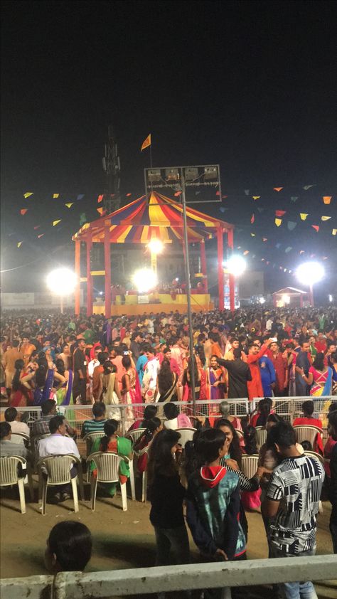 KSCA garba Ahmedabad Navratri Snap, Garba Snapchat, Garba Group Photo, Garba Snapchat Story, Navratri Snapchat Stories, Garba Ground, Garba Snap, Garba Images, Navratri Snap