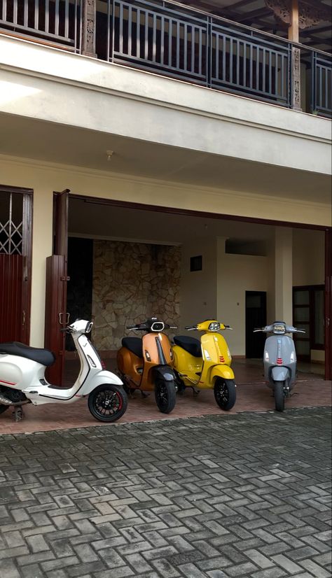 Vespa Metik, Vespa Matic Aesthetic, Foto Vespa, Motor Vespa, Motocross Love, Vespa Sprint, Motor Mobil, Aesthetic Boys, Sepeda Motor