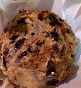 Cherry Bread Recipe, Artesian Bread, Walnut Bread Recipe, Cherry Bread, Melted White Chocolate, Homemade Baked Bread, Dutch Oven Bread, Holiday Bread, Artisan Bread Recipes