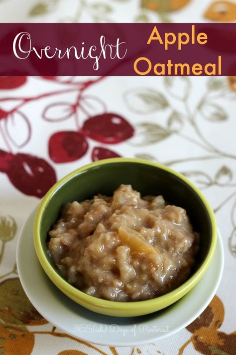 overnight apple oatmeal Breakfast Crockpot, Crockpot Oatmeal, Pastas Recipes, Apple Oatmeal, Crockpot Breakfast, Think Food, Crock Pot Cooking, Delicious Breakfast, Before Bed