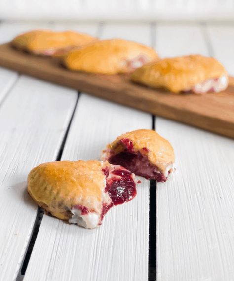 Sweet Empanadas With Cherry Cheesecake Filling - Aleka's Get-Together Cream Cheese Empanadas, Dessert Empanadas Recipe, Sweet Empanadas Recipe, Dessert Empanadas, Veggie Empanadas, Sweet Empanadas, Cheesecake Cream, Cherry Cream Cheese, Canned Biscuit