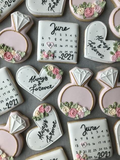 Wedding Cookies Decorated, Wedding Shower Cookies, Bouquet Cake, Engagement Cookies, Anniversary Cookies, Bridal Cookies, Wedding Cake Cookies, Bridal Shower Inspo, Bridal Shower Planning