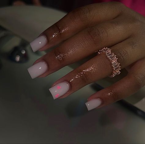 @Nailedby.jo on insta 🫶🏽 Nut White Nails With Rhinestones, Short Square Acrylic Nails Beach, White Nails Square Short, Shorties Nails Square Design, Different Color Nails Acrylic, Short Nails Birthday, Short Nails Acrylic Square, Short Acrylic Nails Square, Trip Nails