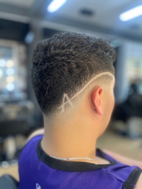 Boys Fade Haircut, Fade Haircut Designs, Haircut Designs For Men, Hair Designs For Men, Drop Fade Haircut, Undercut Long Hair, Mens Facial Hair Styles, Cabello Hair, Skin Fade