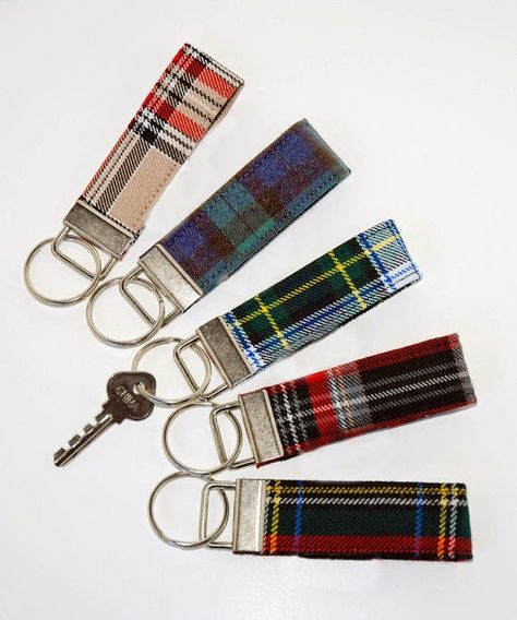 Clan Tartans, Plaid Accessories, Tartan Fashion, Scottish Plaid, Plaid Shirts, Tartan Fabric, Scottish Clans, Scottish Tartans, Plaid Christmas