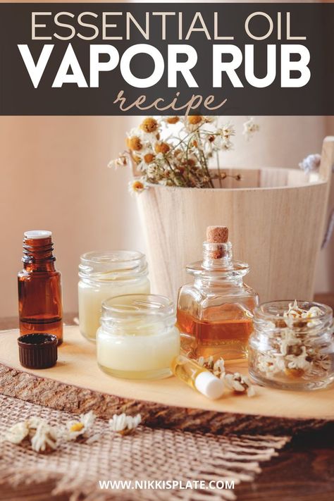 Essential Oil Vapor Rub Recipe for adults; Easy homemade vapor rub for colds, congestion and inflammation. Made with coconut oil, shea butter, essential oils and beeswax! Natural Vapor Rub, Homemade Body Spray, Homemade Vapor Rub, Diy Coconut Oil, Natural Cleaning Solutions, Diy Easy Recipes, Homemade Essential Oil, Vapor Rub, Rub Recipes