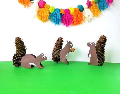 Pinecone Squirrel Craft, Pinecone Squirrel, Squirrel Crafts For Kids, Pinecone Animals, Squirrel Craft, Brave Animals, Pinecone Crafts Kids, Snowman Photos, Painted Pinecones