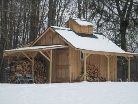 Gathering & Boiling down maple sap to make maple syrup in Northeast Ohio Maple Syrup Shack, Sugar Shack Plans, Pole Barn Home, Maple Sugaring, Cool Sheds, Timber Frame Cabin, Sugar Bush, Building A Pole Barn, Log Cabin Ideas