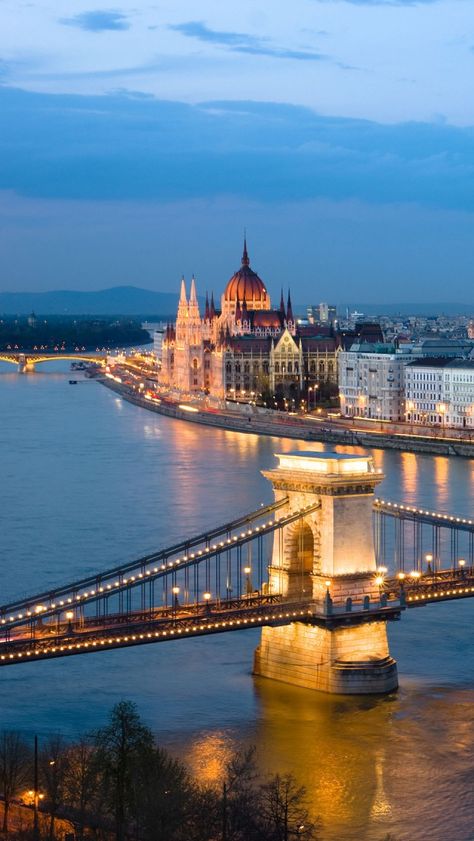 Hotel Budapest, Corinthia Hotel, Budapest City, Voyage Europe, Interesting Places, Budapest Hungary, Most Beautiful Cities, Macedonia, Places Around The World