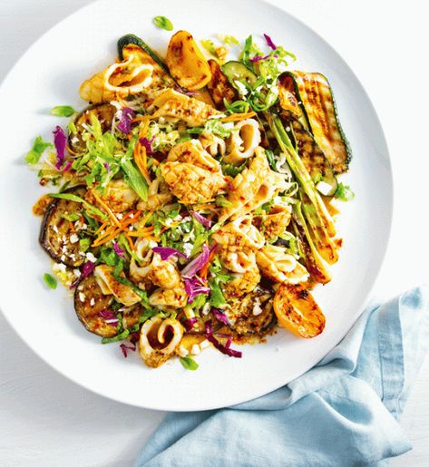 Squid Salad, Grilled Calamari, Vegan Quinoa Salad, Calamari Recipes, Squid Recipes, Cook Quinoa, Fine Dining Recipes, Quinoa Salad Recipes, Cooking Seafood