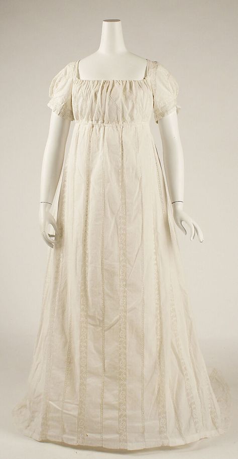 Dress | American | The Metropolitan Museum of Art American Wedding Dress, Insertion Lace, 1800's Dress, Regency Era Fashion, American Dress, Simple Gowns, Regency Dress, Regency Fashion, White Gown