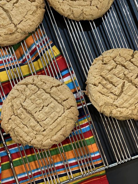 Martha Stewart Peanut Butter Cookies Martha Stewart Peanut Butter Cookies, Martha Stewart Recipes Cookies, The Best Peanut Butter Cookies, Martha Stewart Cookies, Peanut Pie, Best Peanut Butter Cookies, Classic Peanut Butter Cookies, Martha Stewart Recipes, Easy Peanut Butter Cookies