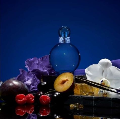 Fantasy Perfume, Midnight Fantasy, Bath Gel, Night Flowers, Fruity Fragrance, Sour Cherry, Woody Fragrance, Exotic Fruit, Citrus Scent