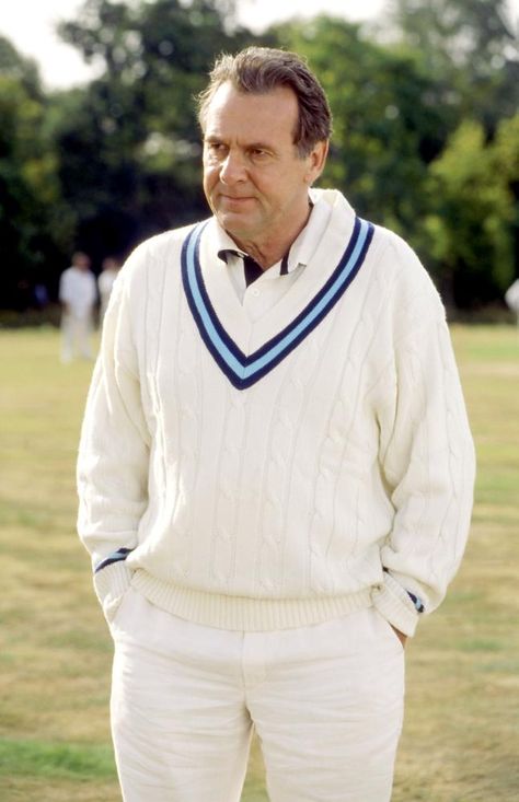 Tom Wilkinson as James Manning in 'Separate Lies', 2005 - Beautifully directed by Julian Fellowes. Tom Wilkinson, David Lean, Julian Fellowes, British Movies, Film Lovers, Best Of British, Funny Story, Great Films, Classic Movies