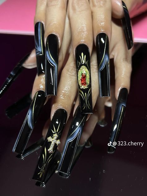 Chicana Inspired Nails, Mexican Inspo Nails, Low Rider Nails, Lowrider Nail Designs, Chicano Nails Designs, Lowrider Nails, Chola Nails Designs, Chola Nails Acrylic, Cholo Nails