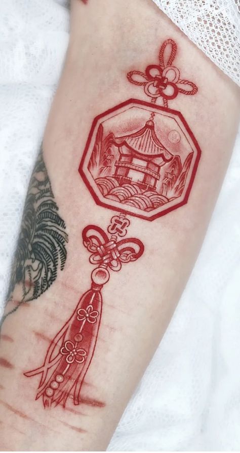 Tattoos Red Ink, Envelope Tattoo, Small Japanese Tattoo, Japanese Tattoo Women, Dragon Tattoo Drawing, Charm Tattoo, Gyeongbokgung Palace, Lantern Tattoo, Fan Tattoo