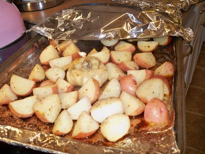 Hello Kirsti: Garlic Roasted Potatoes Crafting Party, Garlic Roasted Potatoes, Pioneer Woman Recipes, Roasted Potatoes, Pioneer Woman, Nashville Tennessee, Party Planning, Nashville, Tennessee