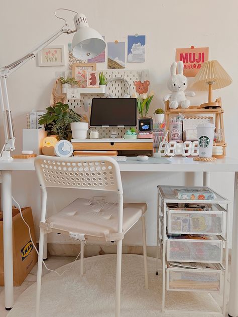 Desk Organization Korean Style, Ikea Stationary Organization, Daiso Organization Ideas Desk, Study Organization Desk, Korean Desk Setup, Ikea Study Room Ideas, Korean Desk Aesthetic, Under Desk Storage Ideas, Ikea Desk Setup