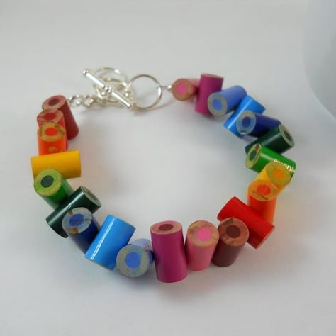 Recycled Jewelry, Color Rainbow, Gifts For Art Lovers, Recycled Crafts, Bijoux Diy, Colored Pencil, Bracelet Jewelry, Adjustable Bracelet, Bracelet Gift