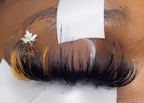 Fall Color Lash Extensions, Fall Lash Extensions, Fall Lashes, Lash Extensions Styles With Color, Lash Extensions With Orange Color, Sunflower Lash Extensions, Yellow Lash Extensions, Red And Orange Lash Extensions, Yellow Eyelash Extensions