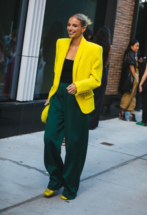 Edgy Classic Style, Corporate Baddie Outfits, Networking Outfit, Corporate Baddie, Yellow Blazer, Woman Suit Fashion, Casual Work Outfit, Event Outfit, Evening Outfits