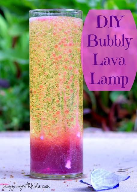 These DIY bubbly lava lamps are so much fun to make and a great craft idea to do with the kids! Lava Lamps, Diy Bricolage, Fun Diy Crafts, Pisco, Summer Crafts, Cute Crafts, Cool Diy, Crafts To Do, Creative Crafts