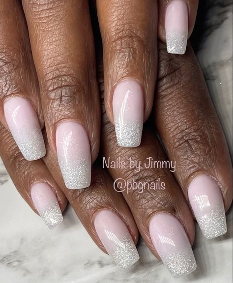 Sparkle Ombre Nails, Ombre French Manicure, Ombre French Tips, Sparkle Nail Polish, August Nails, Glitter Nail Polish, Sparkly Nails, Dip Powder Nails, Powder Nails