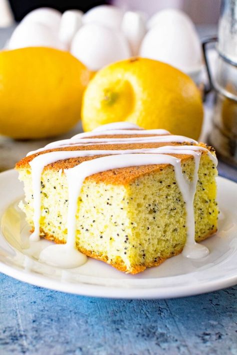 Lemon Poppy Seed Cake - Julie's Eats & Treats ® Lemon Poppyseed Cake Recipe, Poppy Seed Cake Recipe, Lemon Poppy Seed Cake, Poppyseed Cake, Poppy Cake, Lemon And Coconut Cake, Strawberry Cake Easy, Recipes Using Cake Mix, Blueberry Dump Cakes