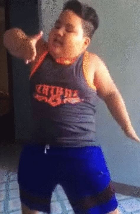 Gif Bailando, Rihanna Work, Moving Gif, Friday Dance, The Slim Shady, Funny Dance Moves, Funny Dancing Gif, Best Baby Toys, Dancing Gif