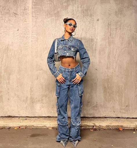 DRIP OR DROP X …. on Instagram: "DRIP 💧" Full Jeans Outfit, Full Denim Outfit, Demin Outfit, All Denim Outfits, Denim Photoshoot, Looks Jeans, Streetwear Girl, Custom Jeans, October 19