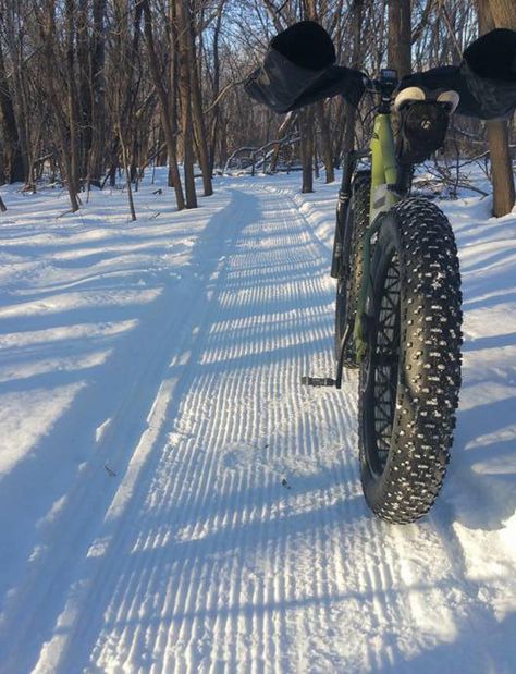 Fat Bike Etiquette: 10 Dos and Don'ts for Riding in the Snow - Singletracks Mountain Bike News Fat Bike Mountain, Winter Biking, Snow Trails, Bicycle Ideas, Biking Gear, Ebike Electric Bicycle, Bike Packing, Bike Fender, Mtb Trails