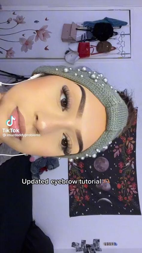 eyebrow tutorial Makeup Products Foundation, Face Makeup Tutorial Video, Eyebrow Makeup Tutorial, Hide Dark Circles, Latina Makeup, Eyebrow Makeup Tips, Lip Makeup Tutorial, Makeup Help, Face Makeup Tips