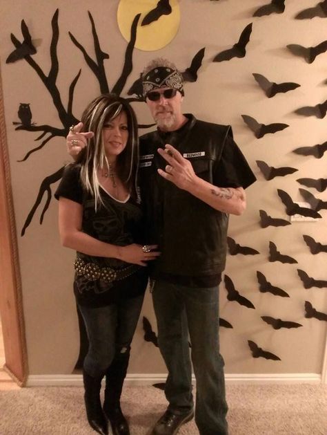 Gemma & Clay Sons of Anarchy Halloween Costume Sons Of Anarchy Costume Couple, Sons Of Anarchy Halloween Costume, Sons Of Anarchy Costume, Biker Party, Couples Halloween Costume Ideas, Halloween 2014, Halloween Time, Couples Halloween, 22nd Birthday