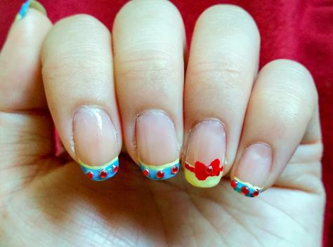 Snow White Nails Designs, Princess Nail Designs, Snow White Nails, Snow White Makeup, Disney Inspired Nails, White Manicure, Different Nail Designs, Ombre Nail Designs, Nail Design Inspiration