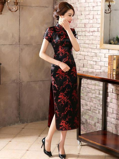 Black Red-flower Print Split-side Long Cheongsam Cheongsam Modern, Chinese Traditional Dress, Chinese Style Dress, Traditional Chinese Dress, Cheongsam Dress, Black Women Fashion, Chinese Dress, Cheongsam, Asian Fashion