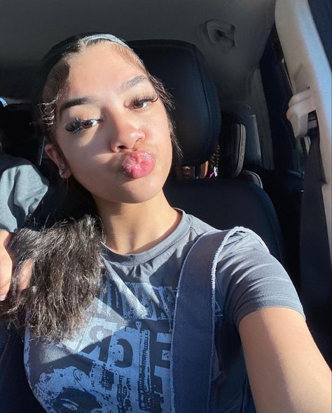 @bandbabyliah Girls Light Skinned, Fine Lightskins Girl, Lightskin Girl 14-15, Light Skinned Black Woman, Fine Light Skin Girl, Lightskins Girls With Curly Hair, Pretty Lightskins Girl, Light Skin Black Woman, Light Skin Baddie