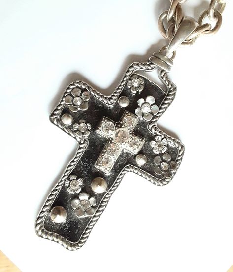 Vintage Wedding Jewelry, Rhinestone Cross, Dope Jewelry, Reclaimed Vintage, Kinds Of Clothes, Christian Jewelry, Cross Jewelry, Dream Jewelry, Silver Enamel