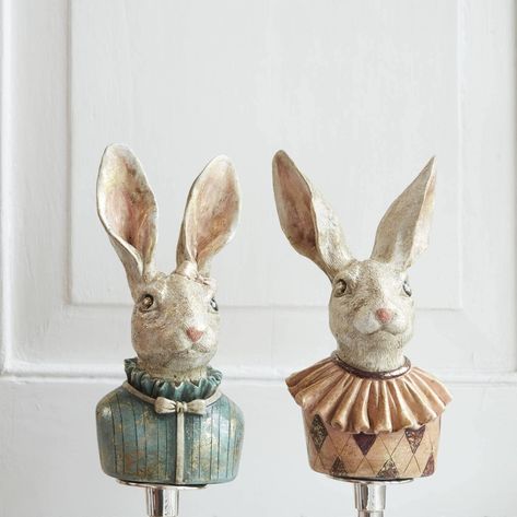 Bada Bing Set of 2 Couples High-Quality Decorative Figurine Rabbit Approx. 22.5 cm Sculpture Easter Bunny Bust Pastel Colours Gold Vintage Style Living Room 99/00 : Amazon.de: Home & Kitchen Vintage Style Living Room, Bada Bing, Rabbit Sculpture, Rabbit Figurine, Vintage Bunny, Ceramic Animals, Shabby Vintage, Dandy, Ceramic Art