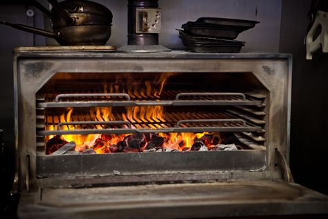 The Josper oven fire which grills meat and fish and reaches temperatures up to 500 degrees C Josper Grill Food, Josper Oven, Wood Gasifier, Bbq Trailer, Asado Grill, Bbq Bar, Ranch House Remodel, Wood Grill, True Love Story