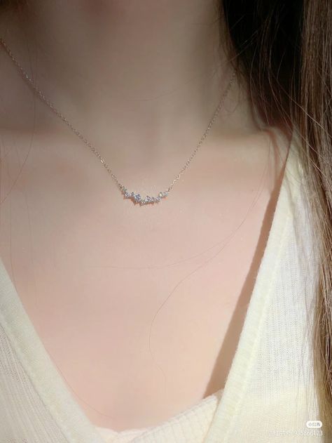 Kalung Aesthetic, Aesthetic Necklace Simple, Kalung Korean Style, Minimal Jewelry Aesthetic, Korean Jewellery, Classy Jewelry Silver, Kalung Aesthetic Korea, Necklaces Korean, Korean Jewelry Necklaces