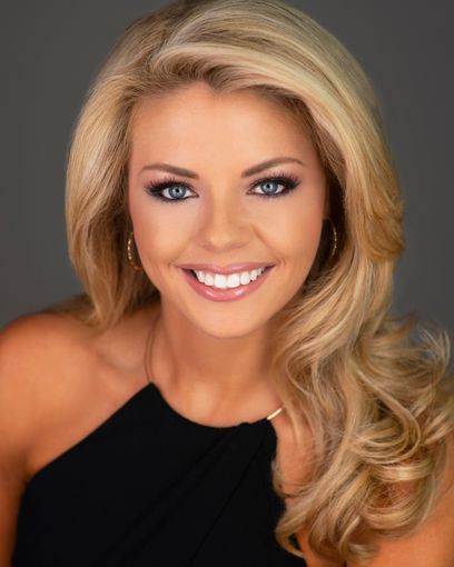 Ashley Thompson ♥ Pageant Hair And Makeup, Miss Oklahoma, Ashley Thompson, Pageant Headshots, Usa Girl, Model Headshots, Pageant Hair, Pageant Girls, Belle Blonde