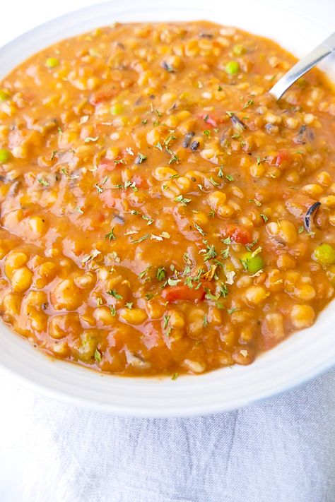 Italian Lentil Barley Soup-in-a-Jar • Faithful Plateful Barley Lentil Soup, Faithful Plateful, Jar Mixes, Barley Recipe, Barley Soup, Lentil Recipes, Vegetarian Soup, Meals In A Jar, Bowl Of Soup