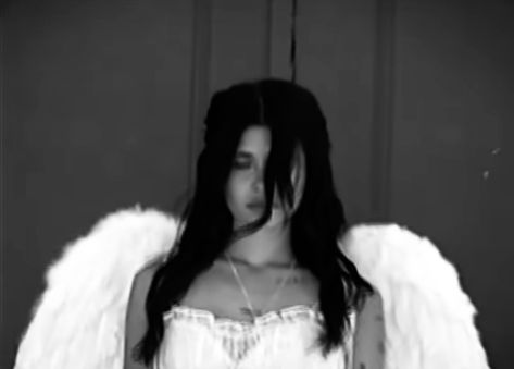 Nessa Barrett Young Forever, Young Forever, Nessa Barrett, Tiktok Style, Style Aesthetic, Angel Wings, Angel, Hair