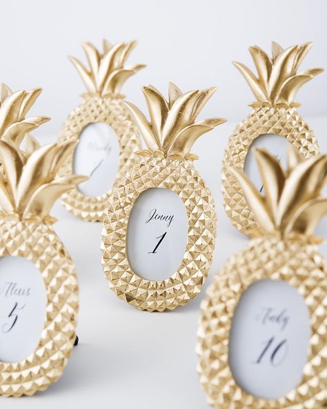 Pineapple Pictures, Pineapple Photo, Photo Table Numbers, Pineapple Wedding, Tropical Wedding Theme, Beach Wedding Decorations Reception, Fiesta Tropical, Wedding Name Cards, Tropical Home Decor