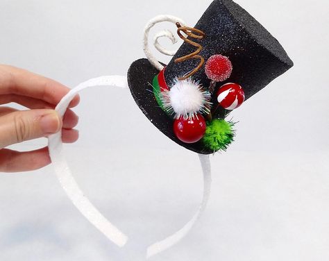 Christmas Headband Diy, Snowman Top Hat, Holiday Headpiece, Mini Snowman, Peppermint Candies, Christmas Hair Accessories, Christmas Wear, Black Top Hat, Tacky Christmas