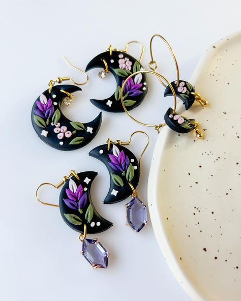 all the floral moon earrings that are coming todayyY🌙 !!! 8 designs in three different styles (gems in the middle, gem drops, and mini hoops)! every day is a cute day for little floral moons on ur ears🥹 see u there?? TODAY (6.29) at 1PM pacific !💫 Geek Jewelry, Floral Moon, Polymer Earrings, Polymer Clay Diy, Polymer Clay Charms, Creating Jewelry, Polymer Clay Creations, Halloween Jewelry, Moon Earrings