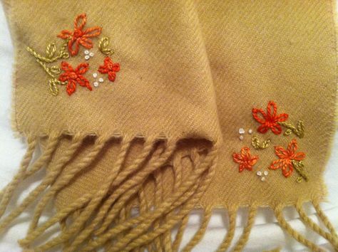 Nothing Fancy - cashmere scarf and free-hand embroidery : a small gift for a friend Scarf Embroidery Ideas, It Cover, Love Stitch, Gift For A Friend, Free Hand, Hand Embroidery Designs, Cashmere Scarf, Small Gift, Small Flowers